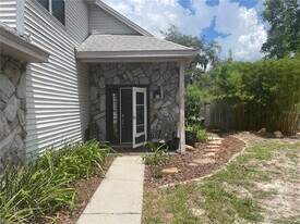 9828 Bubbling Brook Ct in Oviedo, FL - Building Photo