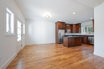 95 Foxboro Rd in Wrentham, MA - Building Photo - Building Photo