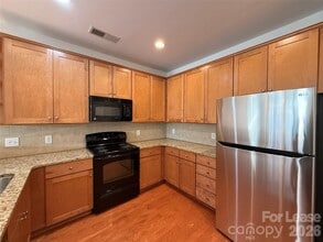 714 Cotton Gin Alley in Davidson, NC - Building Photo - Building Photo