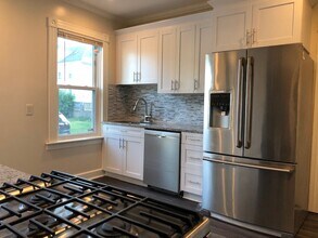 26 Tyndall Ave in Providence, RI - Foto de edificio - Building Photo