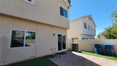 6586 Charlie Chaplin Ave in Las Vegas, NV - Building Photo - Building Photo