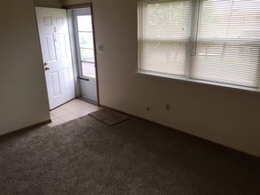 30 Zelt St in Washington, PA - Building Photo - Building Photo