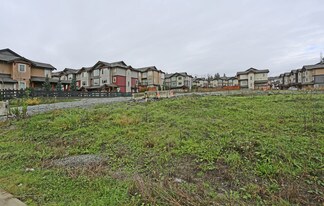 11225 240 St in Maple Ridge, BC - Building Photo
