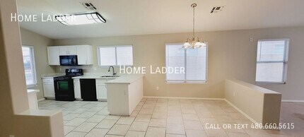 10423 W Pasadena Ave in Glendale, AZ - Building Photo - Building Photo