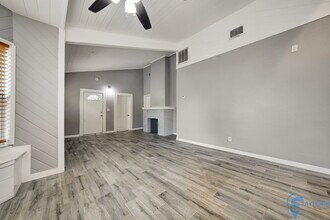 1412 7th Ave N in St. Petersburg, FL - Foto de edificio - Building Photo
