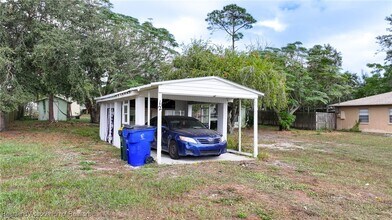 12 Grape Ln in Lake Placid, FL - Building Photo - Building Photo