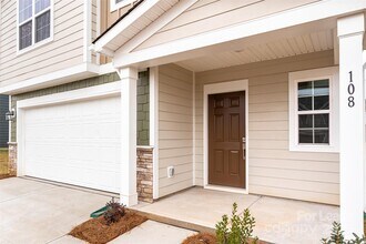 108 Rock Ave in Statesville, NC - Building Photo - Building Photo