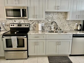 3501 S Atlantic Ave in New Smyrna Beach, FL - Building Photo - Building Photo