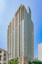 1250 S Michigan Ave in Chicago, IL - Building Photo