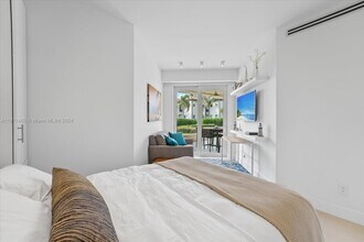 15713 Fisher Island Dr in Miami Beach, FL - Building Photo - Building Photo