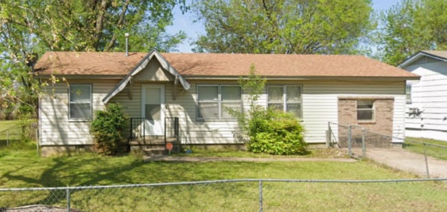 property at 5642 N Elgin Ave