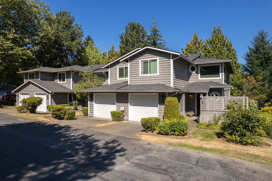 Harper Hill in Redmond, WA - Building Photo