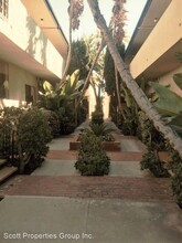 11972 Kiowa Ave in Los Angeles, CA - Foto de edificio - Building Photo