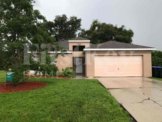 2727 Cerullo St in North Port, FL - Building Photo