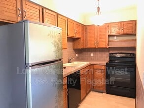 5701 N Villa Cir in Flagstaff, AZ - Building Photo - Building Photo