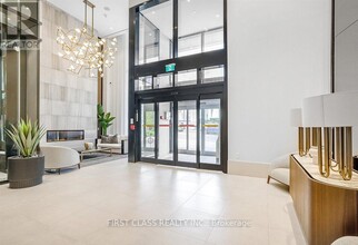 2020-2020 Bathurst St in Toronto, ON - Building Photo - Building Photo