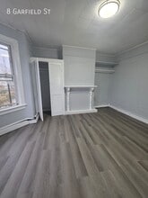 8 Garfield St in Yonkers, NY - Building Photo - Building Photo