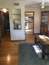 2571 N Wauwatosa Ave, Unit 1 in Wauwatosa, WI - Building Photo - Building Photo