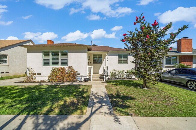 property at 6044 Hayter Ave