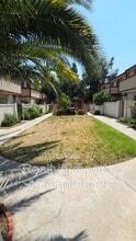 1452 E 5th St, Unit Apt 3 in Ontario, CA - Foto de edificio - Building Photo