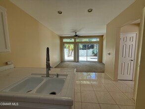 11623 Countrysprings Ct in Moorpark, CA - Building Photo - Building Photo
