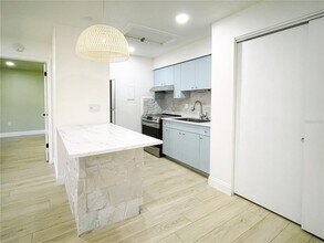 708 Angelina Ln in Lakeland, FL - Building Photo - Building Photo