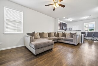 13640 Collier Park Ln in Willis, TX - Building Photo - Building Photo