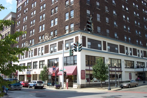 Hotel Jamestown Building in Jamestown, NY - Foto de edificio