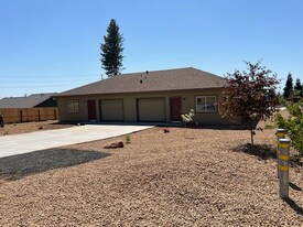 5507 Longview Dr in Paradise, CA - Building Photo