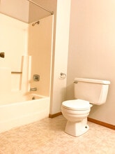 429 State St, Unit 203 in Mankato, MN - Foto de edificio - Building Photo