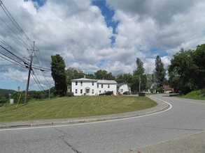 2 Hanover St in Claremont, NH - Building Photo - Building Photo