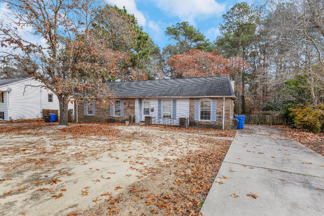 515 Anson Dr in Fayetteville, NC - Building Photo - Building Photo