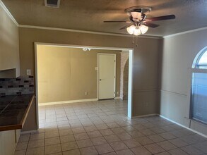 1602 Brisbane Cir in Bossier City, LA - Foto de edificio - Building Photo