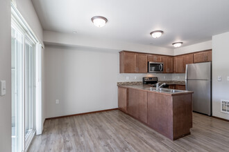 Cascade Village Apartments in Burlington, WA - Building Photo - Interior Photo