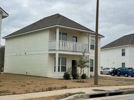 6991 Halter Loop in College Station, TX - Building Photo