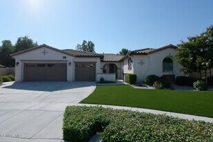 2816 Bella Ct in Simi Valley, CA - Building Photo