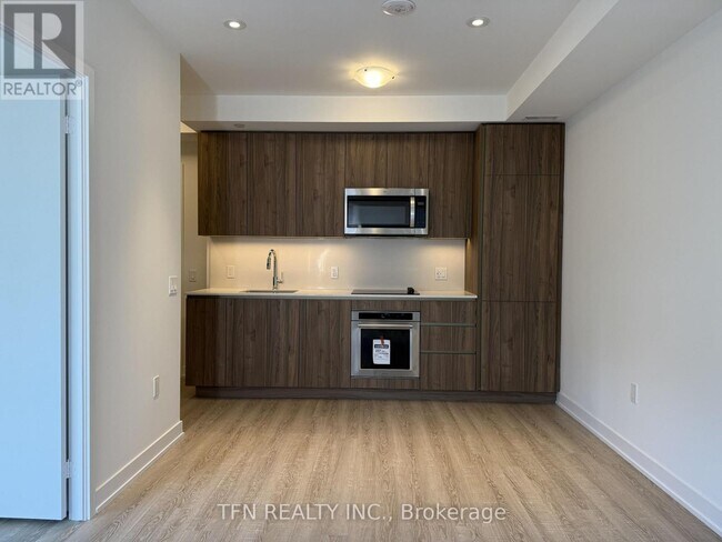 15 Richardson St in Toronto, ON - Building Photo - Building Photo