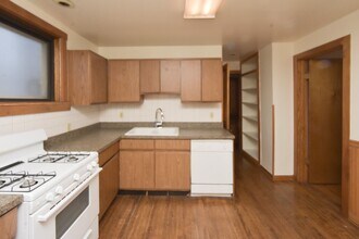 1246 W Diversey Pky, Unit J08P in Chicago, IL - Building Photo - Building Photo