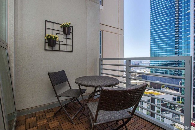 400 Beale St-Unit -2102 in San Francisco, CA - Foto de edificio - Building Photo