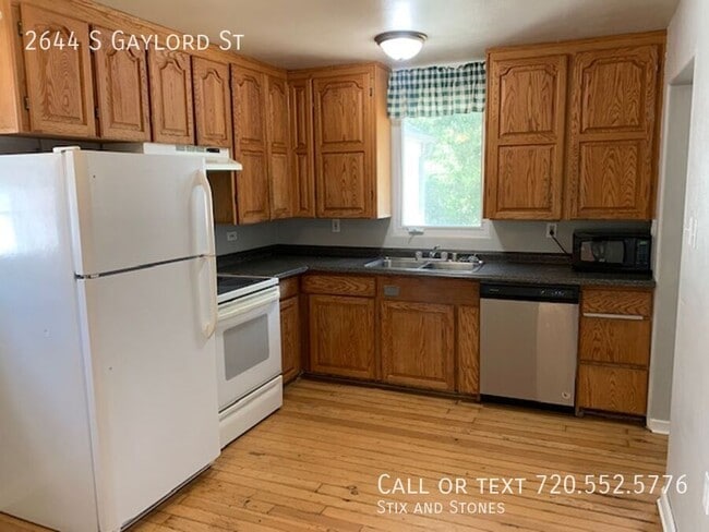 2644 S Gaylord St in Denver, CO - Building Photo - Building Photo