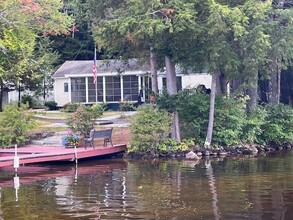 75 Winter Rd in Weare, NH - Foto de edificio - Building Photo