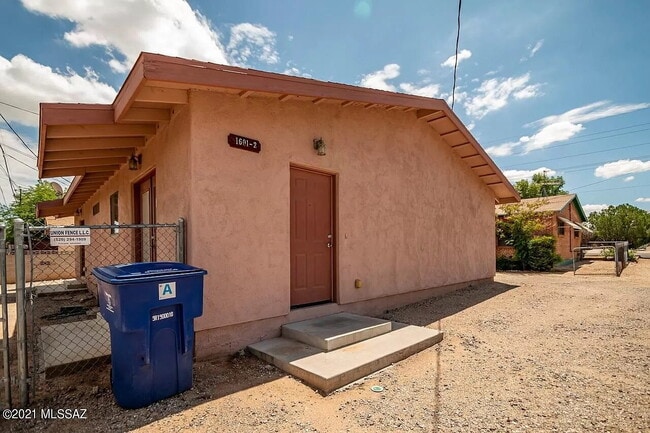 property at 1601 E Glenn St