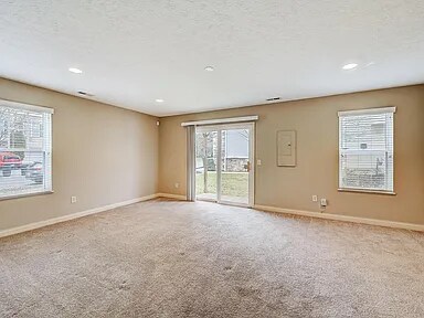 2844 Acarie Dr in Columbus, OH - Building Photo