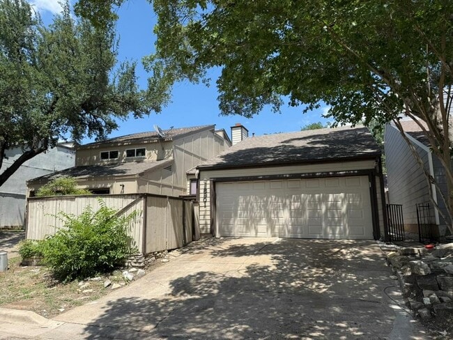 property at 8901 Newport Ln
