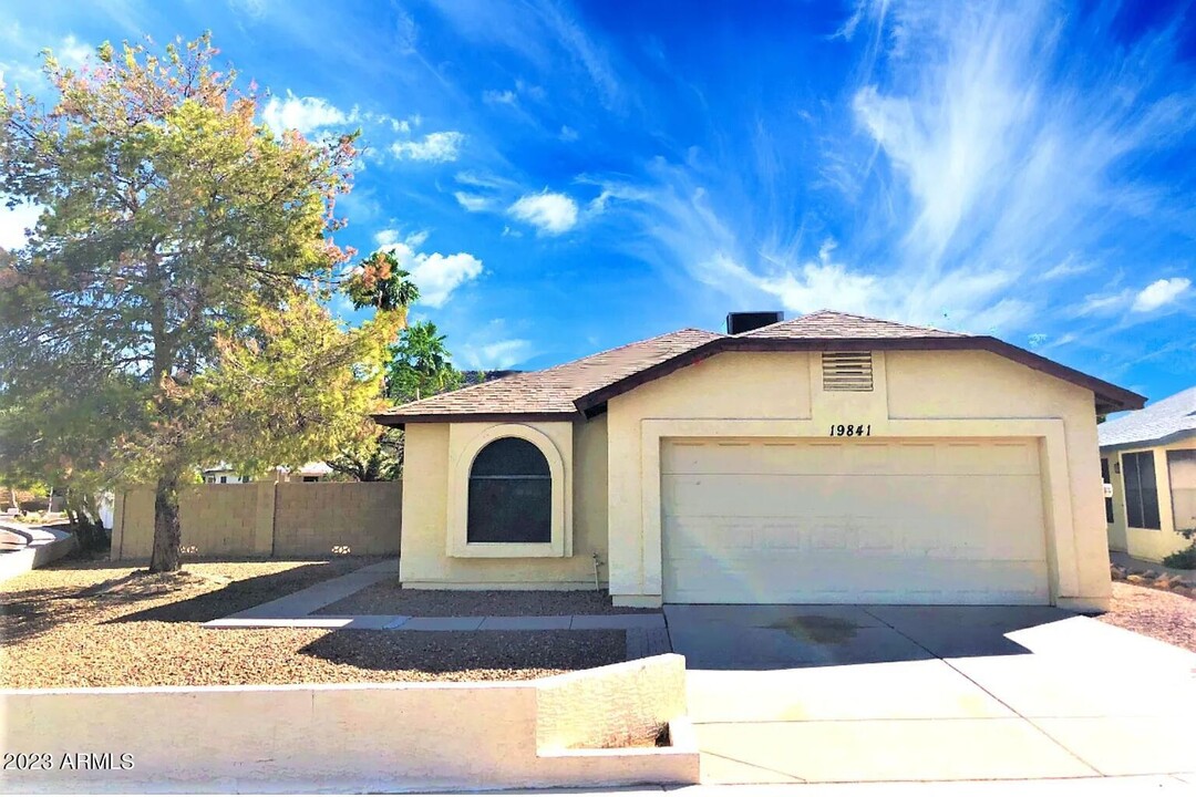 19841 N 46th Dr in Glendale, AZ - Building Photo