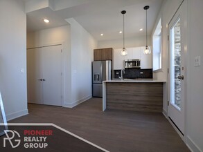 2120 W Belmont Ave in Chicago, IL - Building Photo - Building Photo