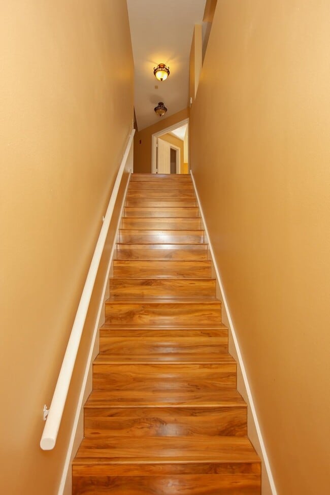 property at 15207 Harbour Vista Cir