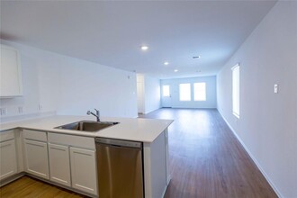 7311 Gorrion Dr in Katy, TX - Building Photo - Building Photo