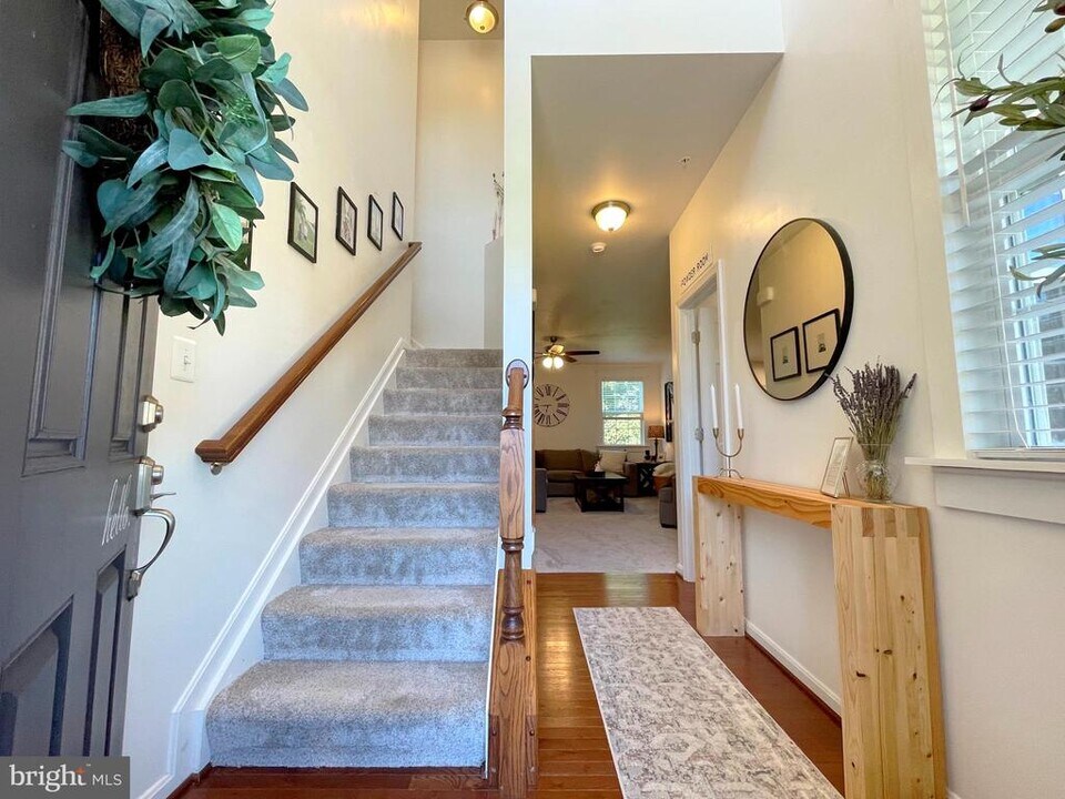 519 Gate Dancer Ct in Prince Frederick, MD - Building Photo