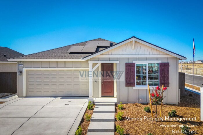 4708 Crawford Pkwy in Roseville, CA - Building Photo